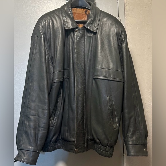 Men’s Leather Jacket - Picture 1 of 3